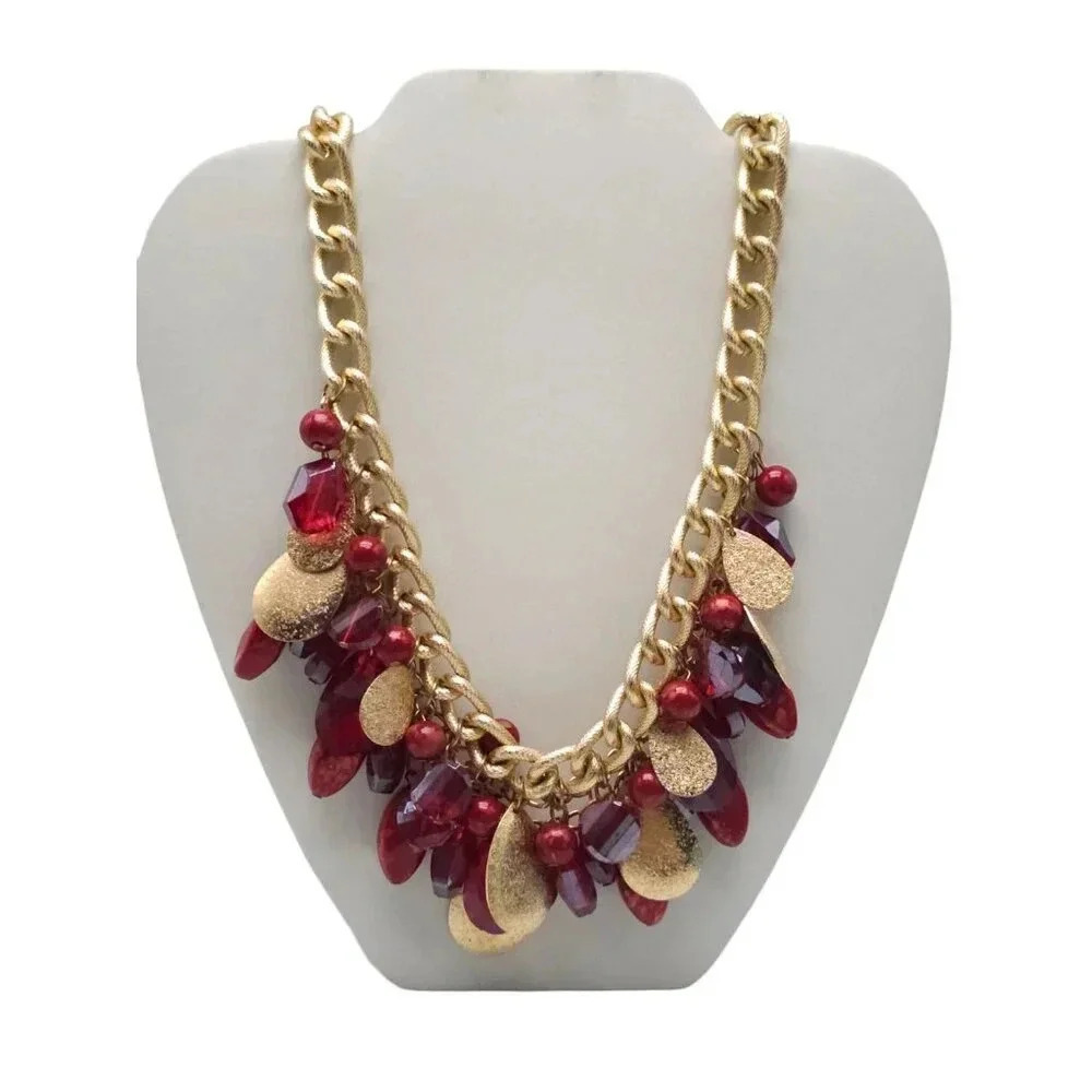 Textured Blood Red Gypsy Dangle Lucite Teardrop Necklace Gold Tone Vintage